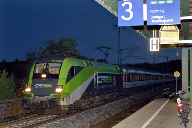 &Ouml;BB 1016 036 mit IC 186 bei km 16,8 (November 2019)