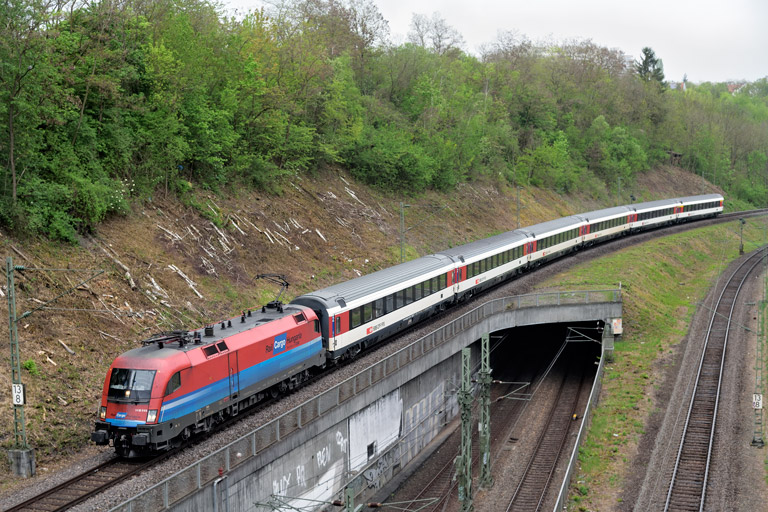 &Ouml;BB 1116 045 mit IC 183 bei km 13,8 (April 2019)