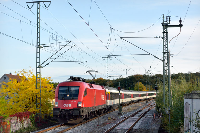 &Ouml;BB 1116 169 mit IC 186 bei km 16,8 (Oktober 2019)