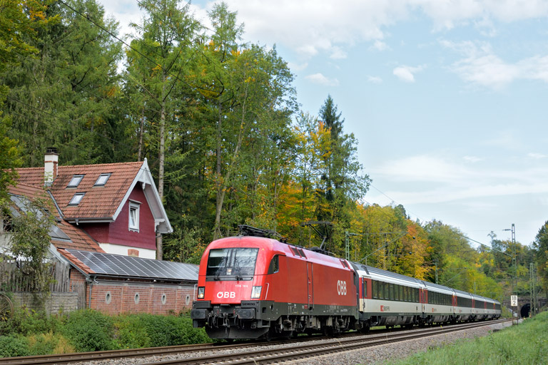 &Ouml;BB 1116 169 mit IC 189 bei km 18,2 (Oktober 2019)