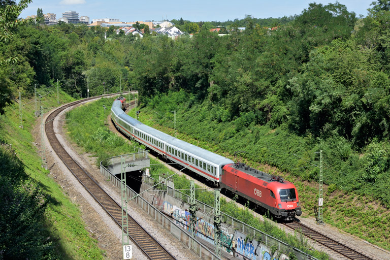 &Ouml;BB 1116 170 mit IC 2337 bei km 13,8 (August 2019)