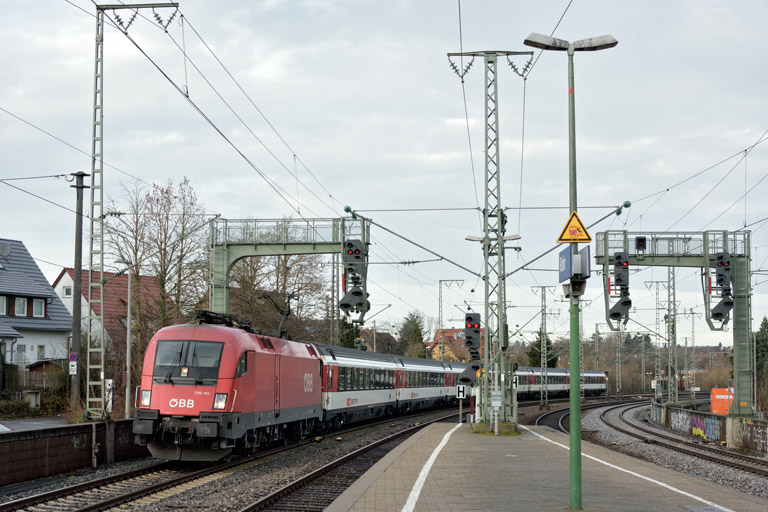 &Ouml;BB 1116 191 mit IC 187 bei km 16,6 (Dezember 2019)