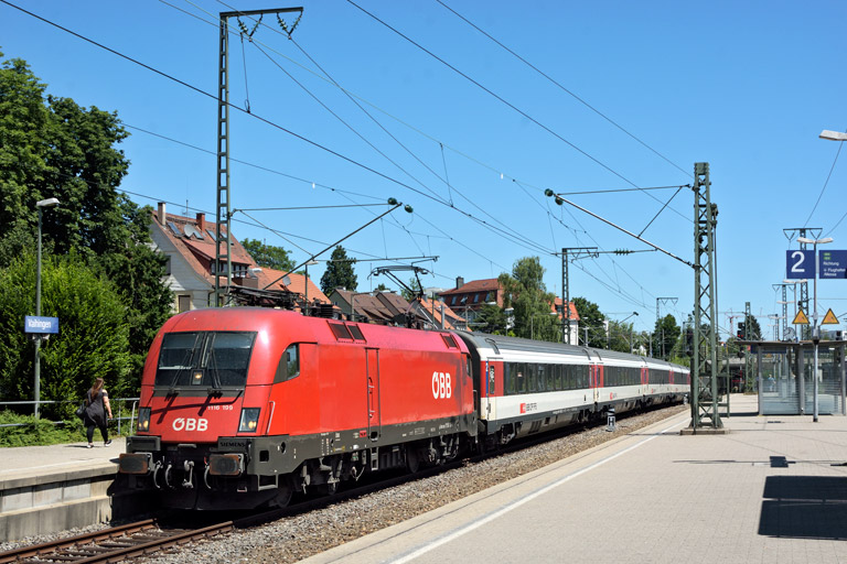 &Ouml;BB 1116 138 mit IC 187 bei km 15,6 (Juni 2019)