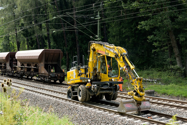 Zweiwegebagger bei km 18,2 (September 2019)