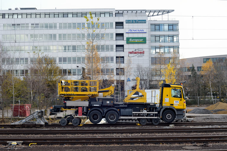 Zweiwegefahrzeug bei km 15,6 (November 2019)
