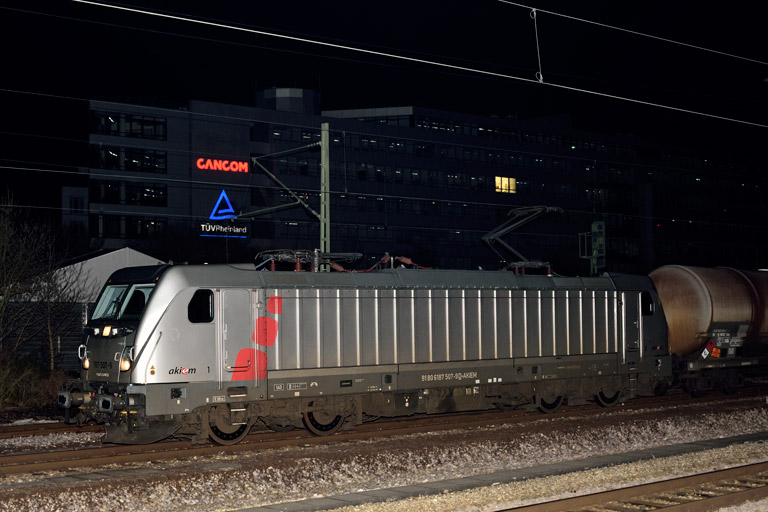 187 507 mit DGS 89217 bei km 15,6 (Februar 2020)