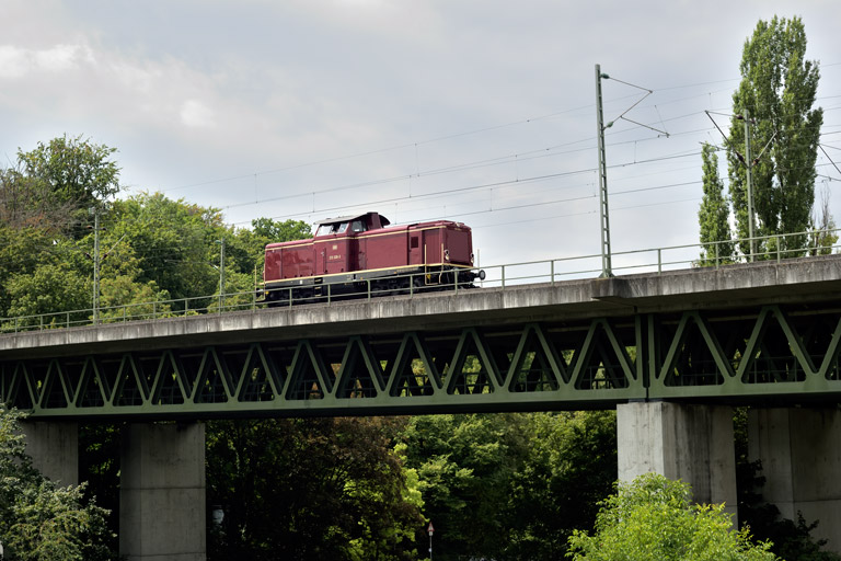 213 335 als DGV 25301 bei km 14,6 (Juli 2020)