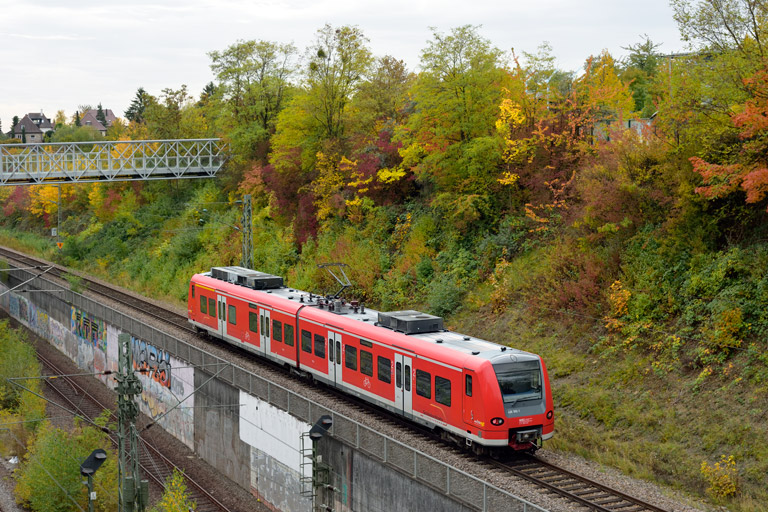 426 002 als Dlr 29724 bei km 14,0 (Oktober 2020)