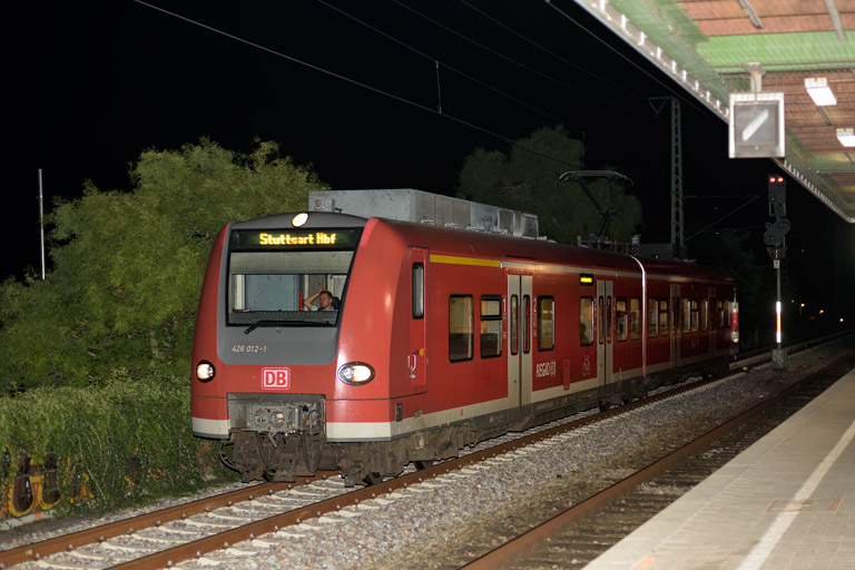 426 012 als IRE 4776 bei km 16,8 (September 2020)