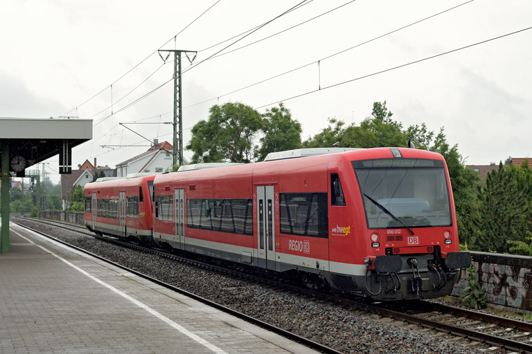 650 021 und 650 012 als Lt-G 22560 bei km 16,8 (Juni 2020)
