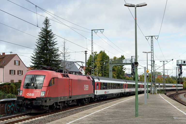 &Ouml;BB 1016 003 mit IC 187 bei km 16,8 (Oktober 2020)