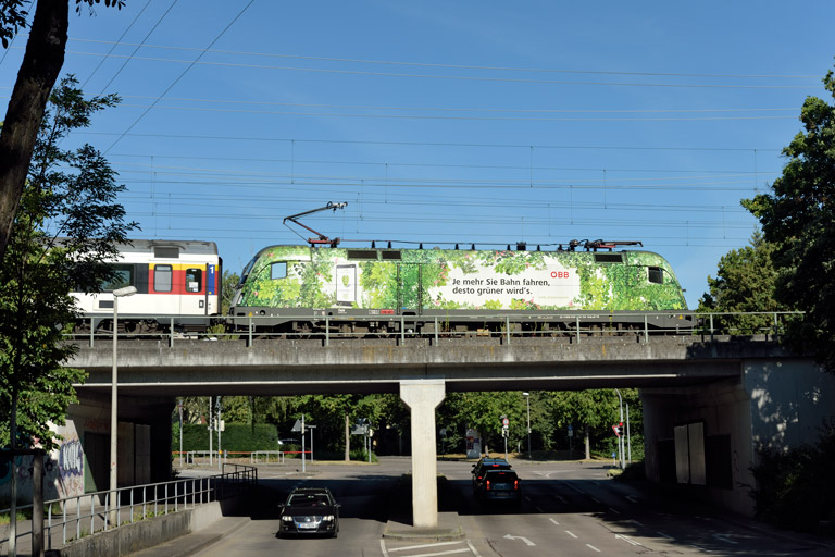 &Ouml;BB 1016 023 mit IC 284 bei km 16,4 (Juli 2020)