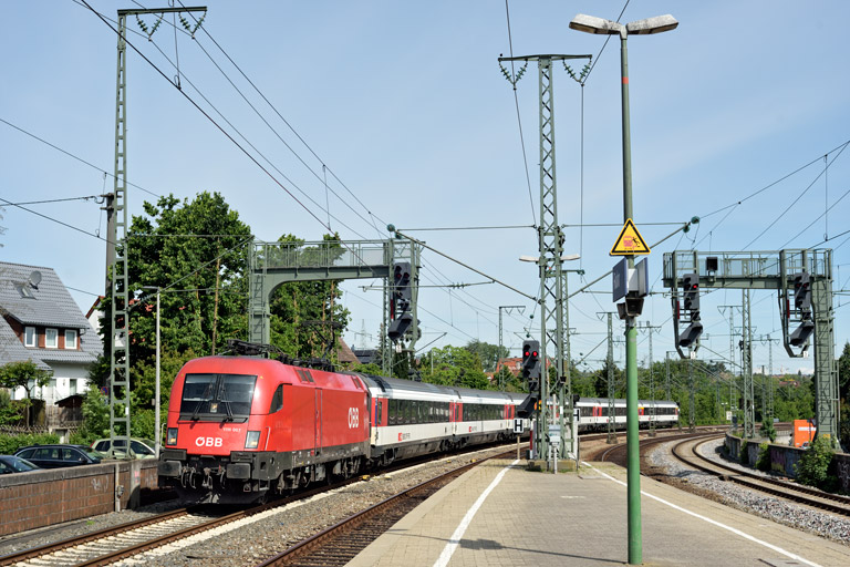 &Ouml;BB 1116 067 mit IC 185 bei km 16,6 (Mai 2020)