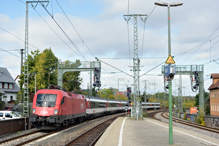 &Ouml;BB 1116 160 mit IC 187 bei km 16,6 (Oktober 2020)