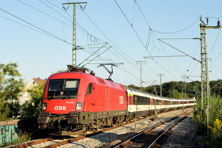 &Ouml;BB 1116 266 mit IC 184 bei km 16,8 (August 2020)