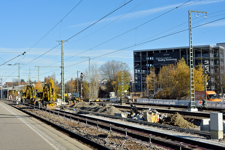 Zweiwegebagger bei km 15,6 (November 2020)