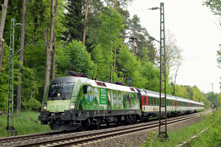 &Ouml;BB 1016 020 mit IC 189 bei km 18,6 (Mai 2021)