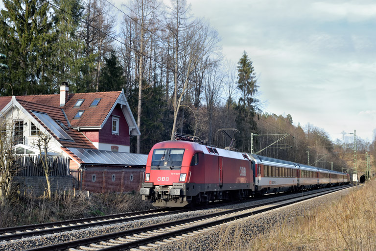 &Ouml;BB 1016 029 mit IC 2511 bei km 18,2 (M&auml;rz 2021)