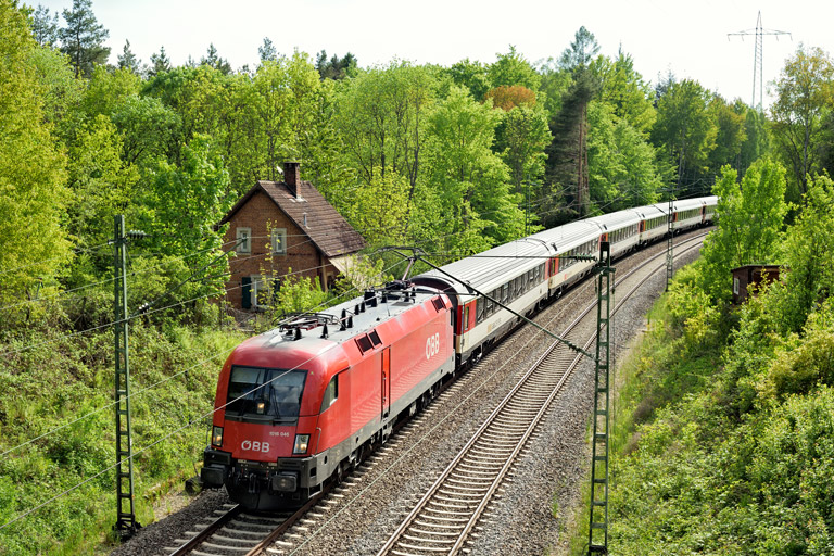 &Ouml;BB 1116 046 mit IC 186 bei km 19,2 (Mai 2021)