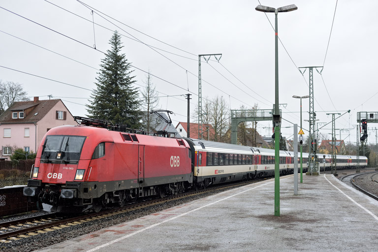 &Ouml;BB 1116 063 mit IC 185 bei km 16,8 (Februar 2021)