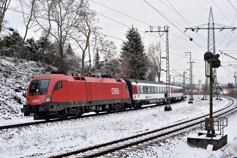 &Ouml;BB 1116 065 mit IC 189 bei km 17,2 (Januar 2021)
