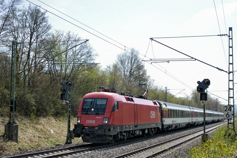 &Ouml;BB 1116 076 mit IC 188 bei km 24,6 (April 2021)