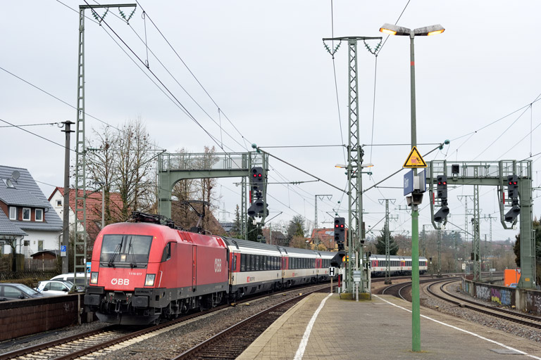 &Ouml;BB 1116 077 mit IC 189 bei km 16,6 (Dezember 2021)