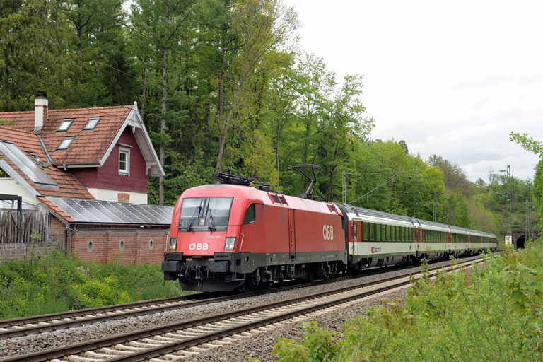 &Ouml;BB 1116 097 mit IC 281 bei km 18,2 (Mai 2021)