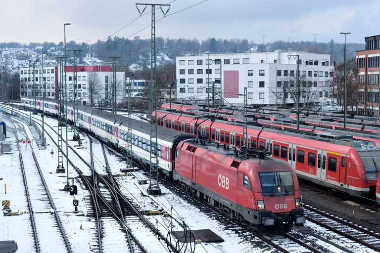 &Ouml;BB 1116 198 mit IC 282 bei km 16,0 (Januar 2021)