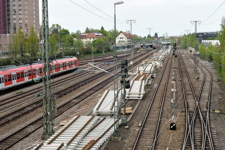 Gleis- und Weichenerneuerung bei km 15,8 (April 2022)