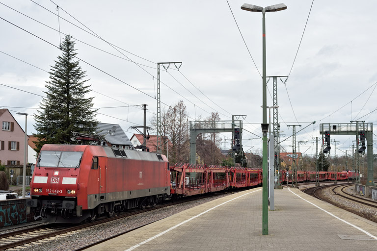 152 049 mit EZ 52088 bei km 16,6 (M&auml;rz 2023)