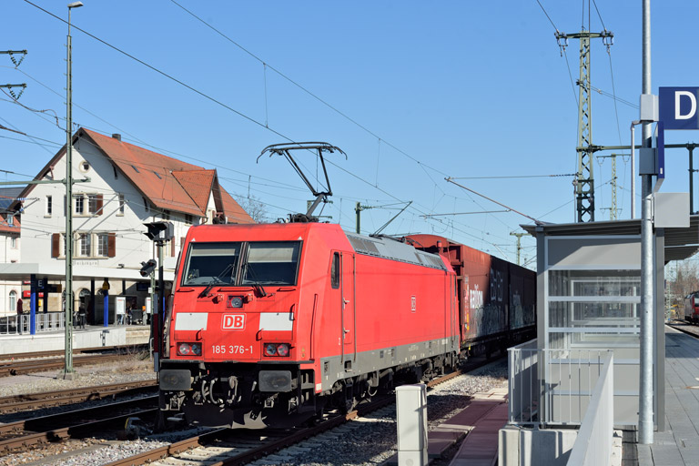185 376 mit EZ 52101 bei km 15,6 (Februar 2023)