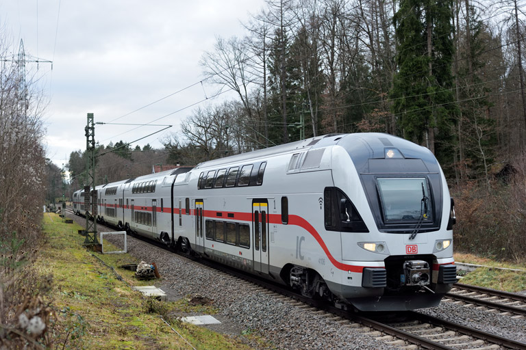 4010 106 als IC 188 bei km 18,2 (Dezember 2023)