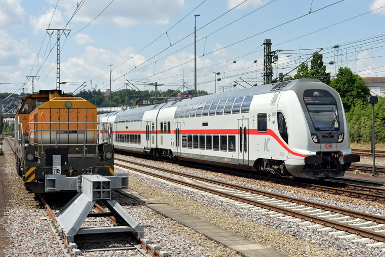 4125 003 und IC 2280 bei km 15,6 (Juni 2023)