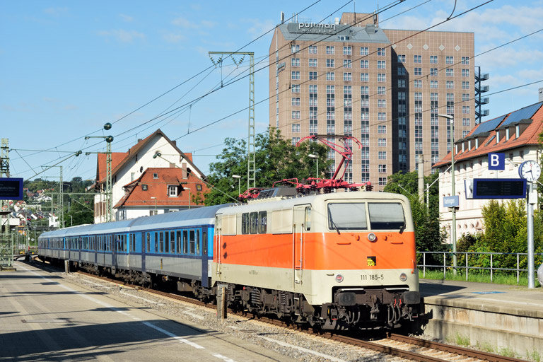 111 185 mit SVG 29392 bei km 15,6 (Juli 2024)