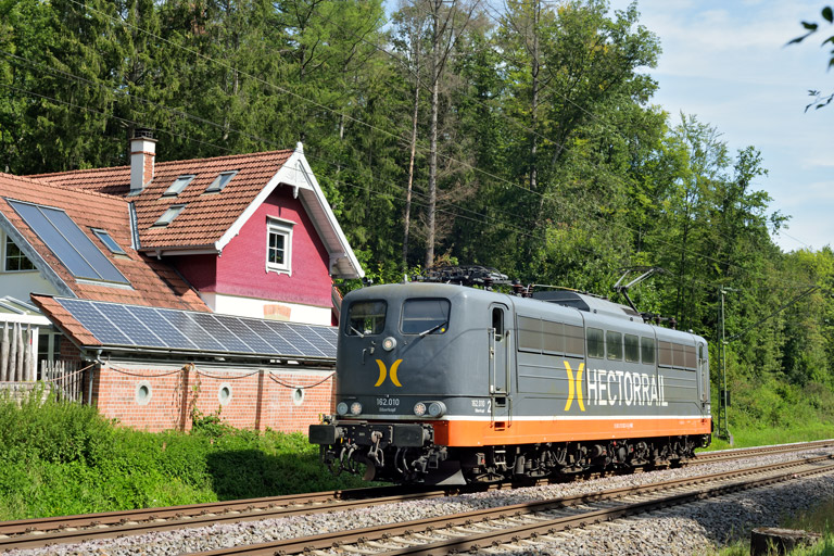 151 063 als T 26648 bei km 18,2 (August 2024)