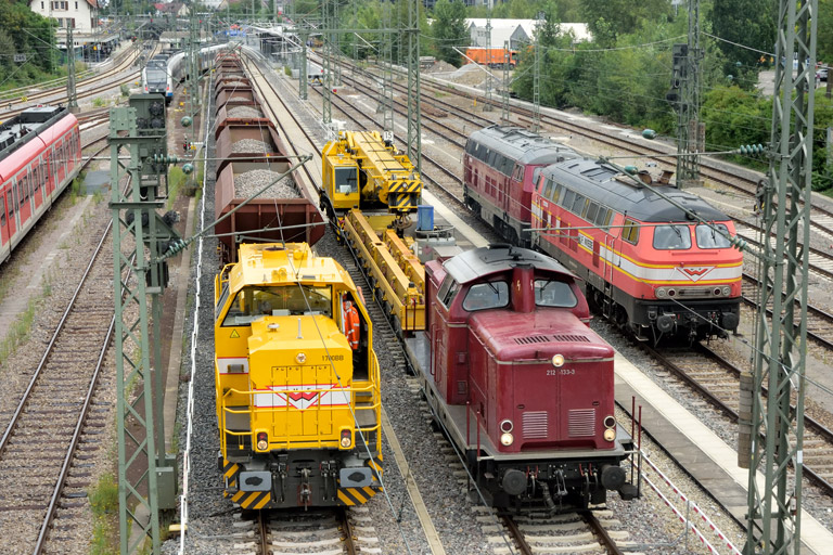 211 133,1277 803, 225 079 und 215 018 bei km 15,8 (Juli 2024)