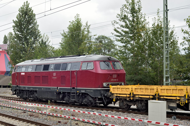215 018 bei km 15,4 (September 2024)