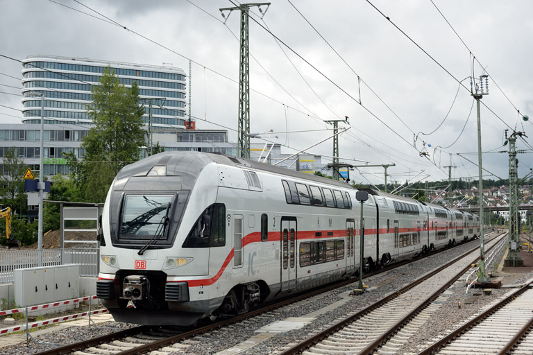 4010 107 als IC 282 bei km 15,6 (Juli 2024)