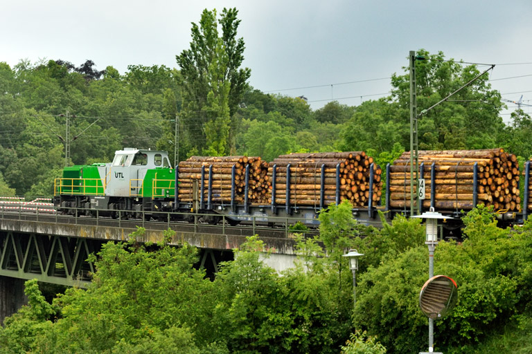 580 009 mit DGS 95373 bei km 14,6 (Juni 2024)
