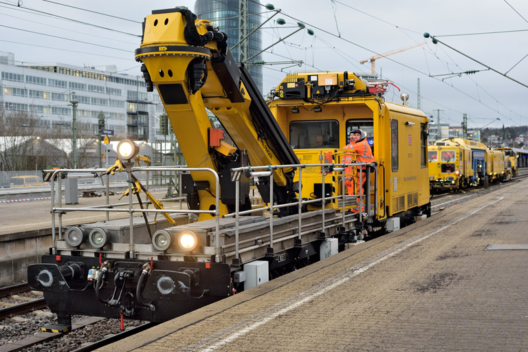 703 107 bei km 15,6 (Januar 2024)