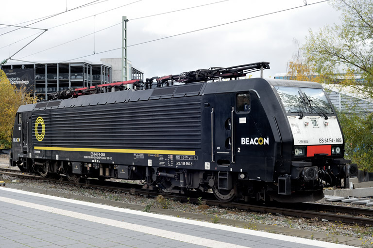 ES 64 F4-085 bei km 15,6 (November 2024)