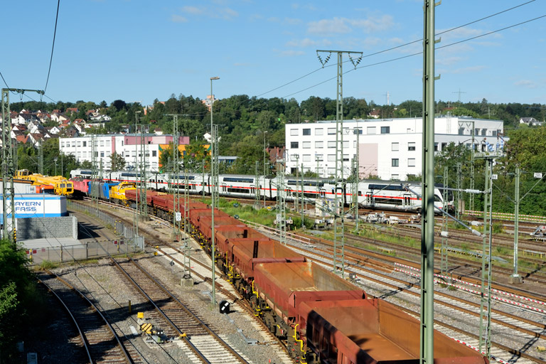 143 348, 185 514 und 1277 803 bei km 16,0 (Juli 2024)