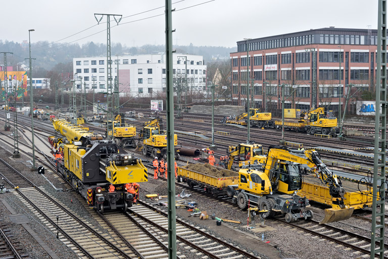 Schienenkranwagen bei km 16,0 (Februar 2024)