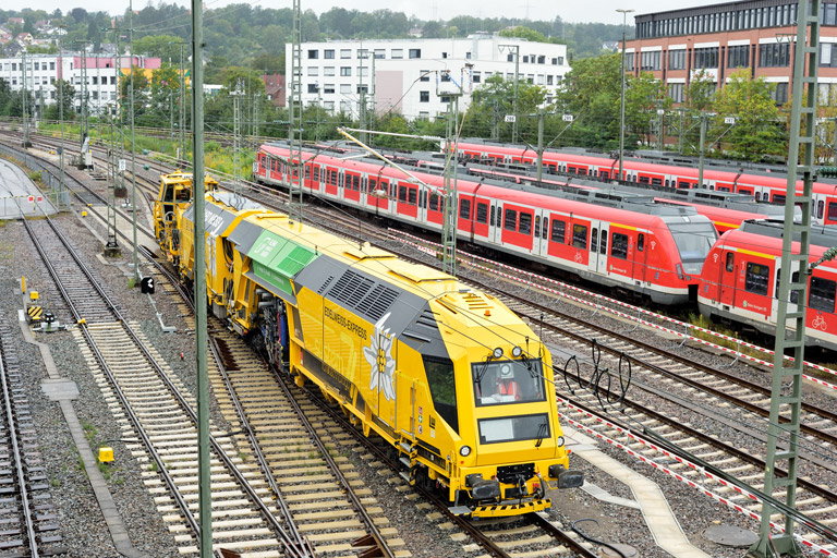 Stopfmaschinenzug bei km 16,0 (August 2024)