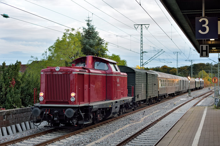V100 2084 bei km 16,8 (Oktober 2024)