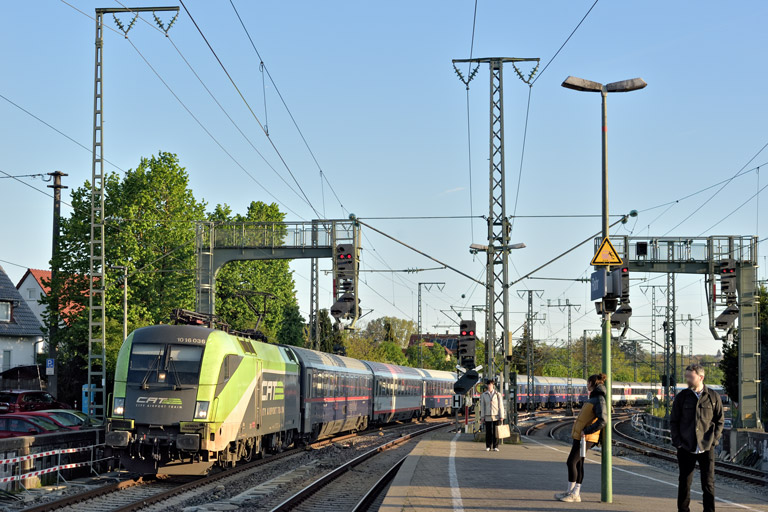 &Ouml;BB 1016 036 mit NJ 471 bei km 16,6 (April 2025)