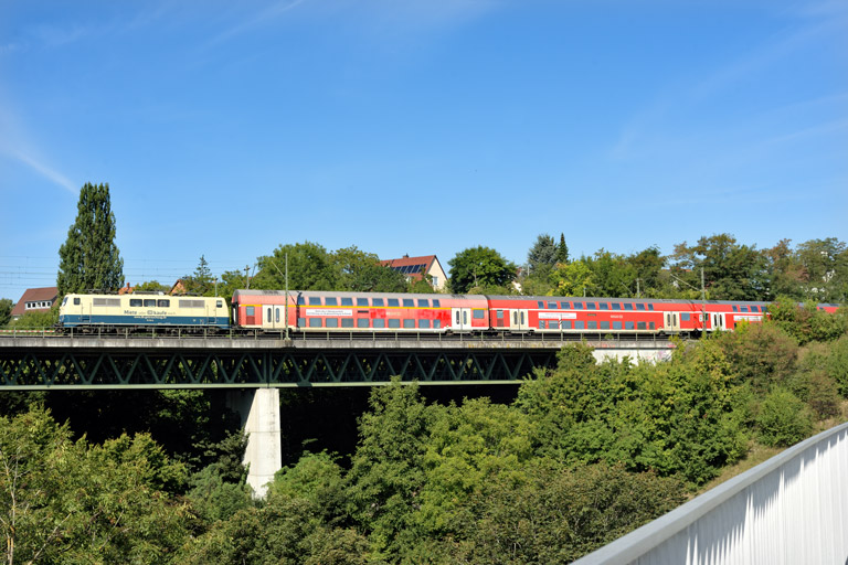 111 174 mit RE 19911 bei km 14,6 (August 2025)