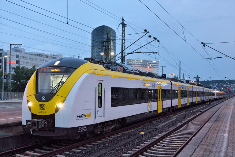 1440 243 und 1440 245 bei km 15,4 (Juni 2025)