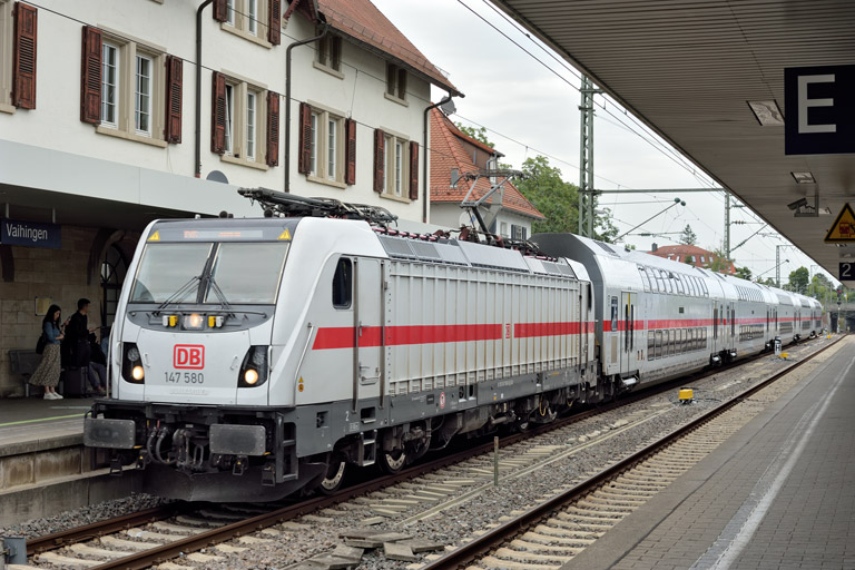 147 580 mit IC 485 bei km 15,6 (Juli 2025)